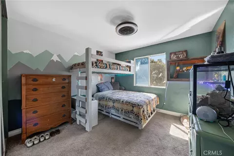 Bedroom - 33938 Abbey Rd, Temecula, CA 92592 photo 5 of 10
