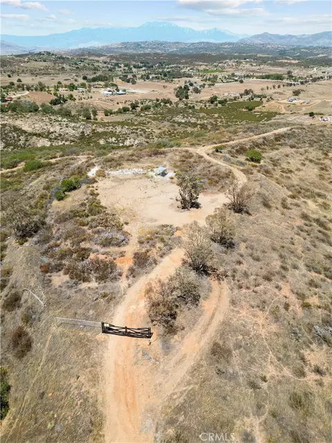 0 Intrepid Rd, Hemet, CA 92544 photo 2