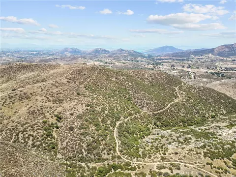 0 Intrepid Rd, Hemet, CA 92544 photo 4