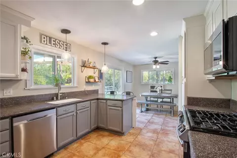 Kitchen - 1549 Mcdonald, Fallbrook, CA 92028 photo 4 of 4