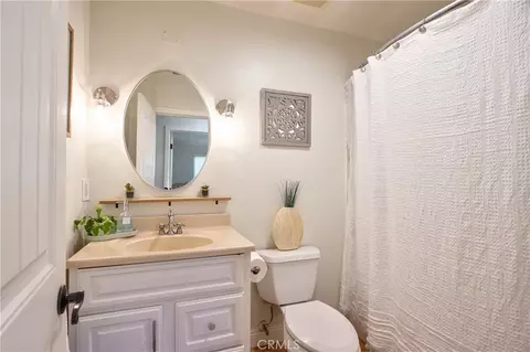 Bath - 1549 Mcdonald, Fallbrook, CA 92028 photo 1 of 2