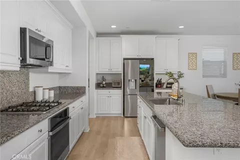 Kitchen - 30383 Freeman Dr, Menifee, CA 92584 photo 2 of 3
