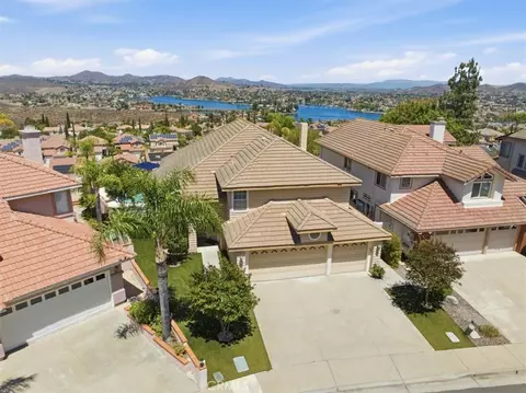 29 Del Pizzoli, Lake Elsinore, CA 92532