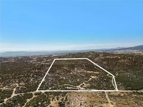 44627 Laura Ln, Aguanga, CA 92536