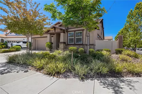 24261 Pistachio St, Murrieta, CA 92562