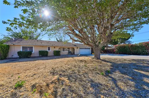Exterior - 8167 Windsor Ave, Hesperia, CA 92345 photo 1 of 2