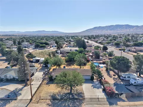 View/Area - 8167 Windsor Ave, Hesperia, CA 92345 photo 2 of 3