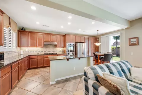 Kitchen - 32933 Caminito Lorca, Temecula, CA 92592 photo 1 of 4