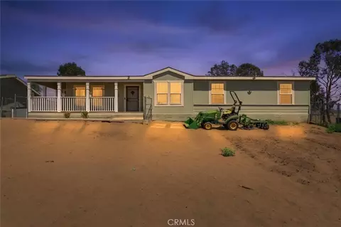 34715 Empty Saddle, Hemet, CA 92544