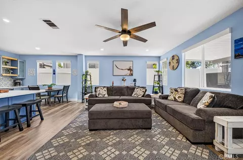 Living - 43683 Altamura Ct, Temecula, CA 92592 photo 2 of 2