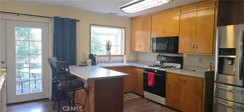 Kitchen - 24032 Alpine Dr, Crestline, CA 92325 photo 1 of 3