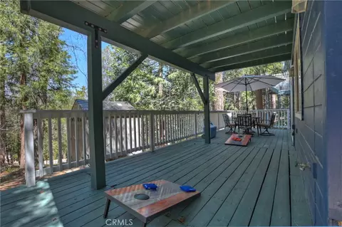 Exterior - 24032 Alpine Dr, Crestline, CA 92325 photo 7 of 14