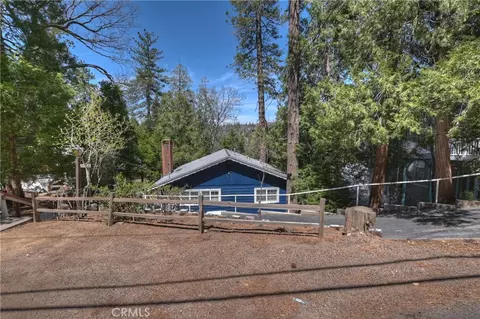 Exterior - 24032 Alpine Dr, Crestline, CA 92325 photo 14 of 14