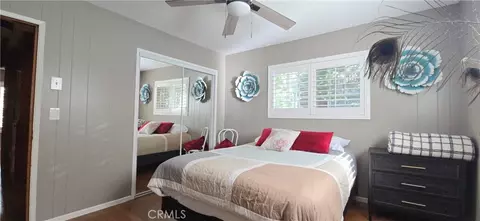 Bedroom - 24032 Alpine Dr, Crestline, CA 92325 photo 5 of 7