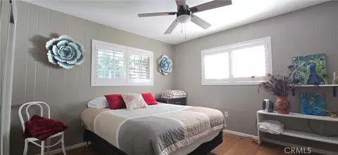Bedroom - 24032 Alpine Dr, Crestline, CA 92325 photo 4 of 7