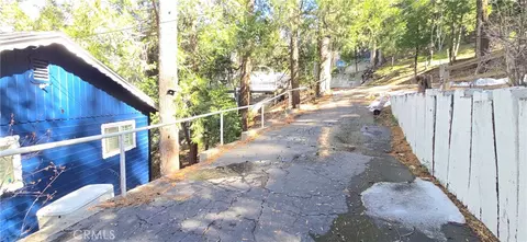 Exterior - 24032 Alpine Dr, Crestline, CA 92325 photo 8 of 8
