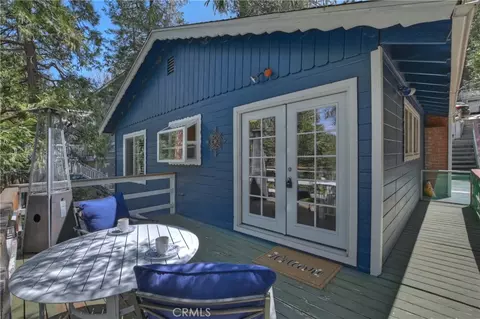 Exterior - 24032 Alpine Dr, Crestline, CA 92325 photo 5 of 14