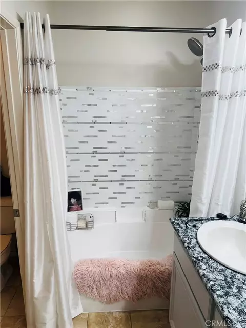 Bath - 44942 Bellflower, Temecula, CA 92592 photo 1 of 9