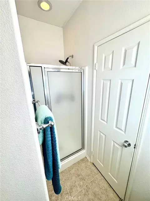 Bath - 44942 Bellflower, Temecula, CA 92592 photo 8 of 9