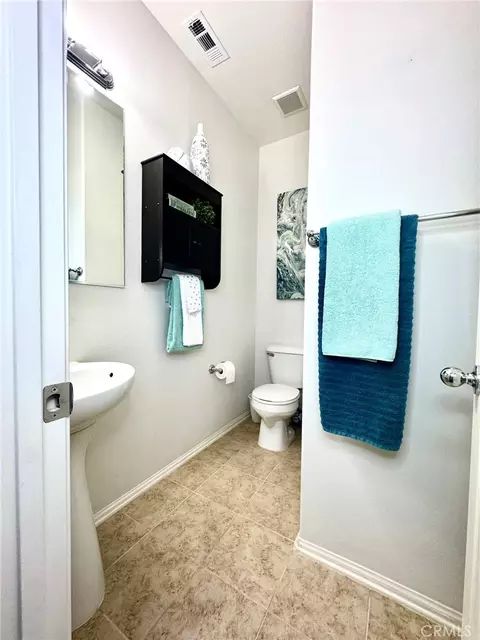 Bath - 44942 Bellflower, Temecula, CA 92592 photo 7 of 9