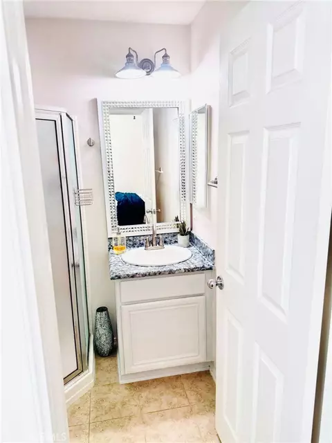 Bath - 44942 Bellflower, Temecula, CA 92592 photo 6 of 9