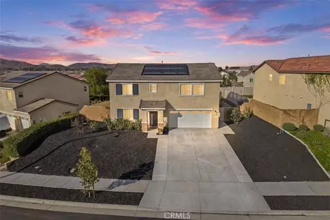 32078 Rambling Ct, Winchester, CA 92596