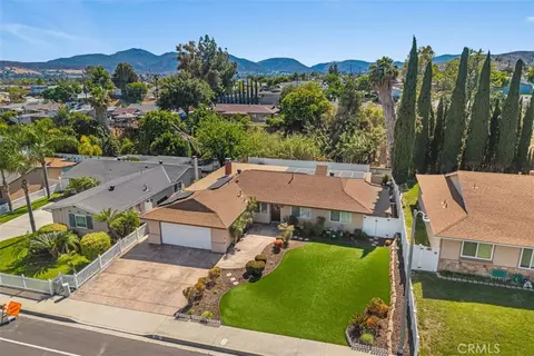 View/Area - 9716 Halberns Blvd, Santee, CA 92071 photo 7 of 9