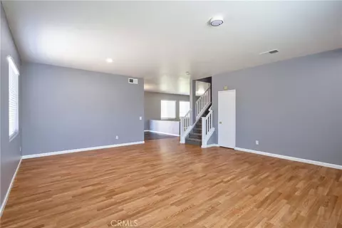 Living - 29068 Derby, Murrieta, CA 92563 photo 2 of 11