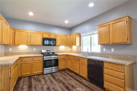 Kitchen - 29068 Derby, Murrieta, CA 92563 photo 2 of 3