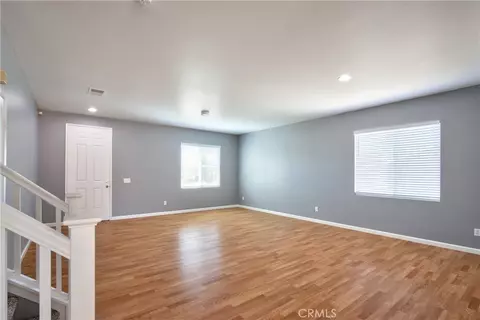 Living - 29068 Derby, Murrieta, CA 92563 photo 4 of 11