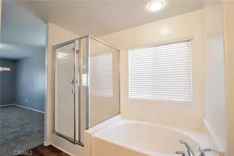 Bath - 29068 Derby, Murrieta, CA 92563 photo 1 of 2