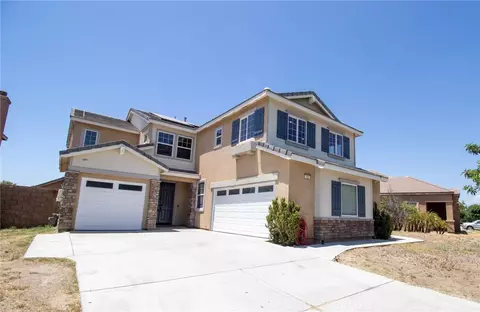 702 Suncup Cir, Hemet, CA 92543