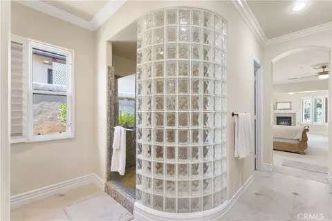 Bath - 3349 Mendenaro Ct, Fallbrook, CA 92028 photo 2 of 7