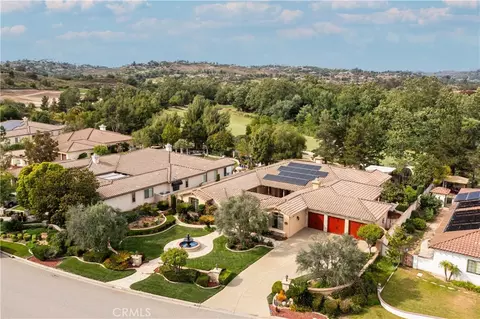 View/Area - 3349 Mendenaro Ct, Fallbrook, CA 92028 photo 3 of 10