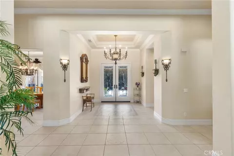 Entry Way - 3349 Mendenaro Ct, Fallbrook, CA 92028 photo 2 of 5