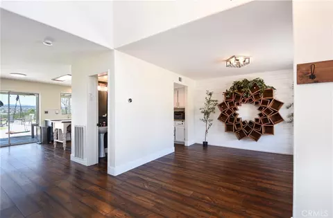Entry Way - 33239 Corte Yaca, Temecula, CA 92592 photo 1 of 7