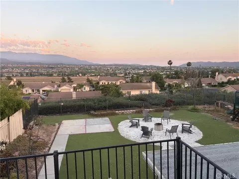 Exterior - 33239 Corte Yaca, Temecula, CA 92592 photo 4 of 11