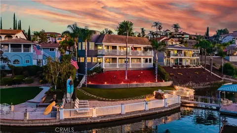 22700 Running Rabbit Ct, Canyon Lake, CA 92587