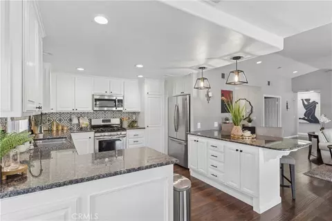 Kitchen - 38321 Oaktree, Murrieta, CA 92562 photo 3 of 4