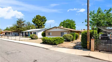 Exterior - 346 E 6th, San Jacinto, CA 92583 photo 2 of 9