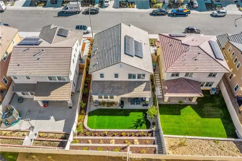 View/Area - 32230 Penstemon Way, Temecula, CA 92591 photo 4 of 10