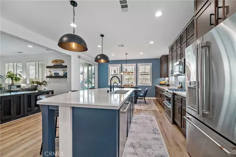 Kitchen - 32230 Penstemon Way, Temecula, CA 92591 photo 4 of 4