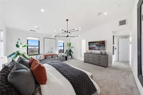 Bedroom - 40371 Scanlon Rd, Temecula, CA 92592 photo 5 of 6