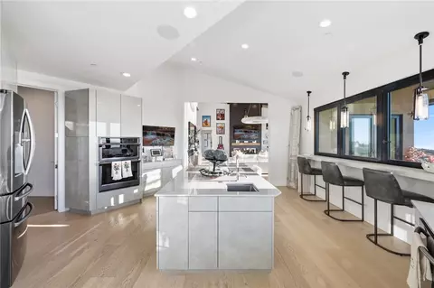 Kitchen - 40371 Scanlon Rd, Temecula, CA 92592 photo 3 of 4