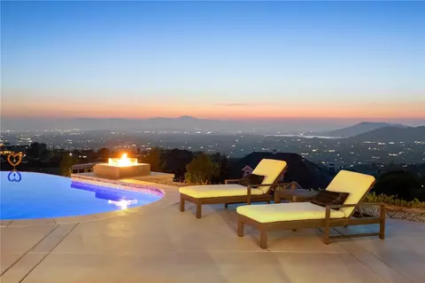 Exterior - 40371 Scanlon Rd, Temecula, CA 92592 photo 8 of 28