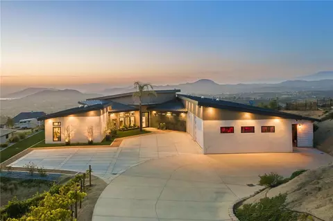 40371 Scanlon Rd, Temecula, CA 92592