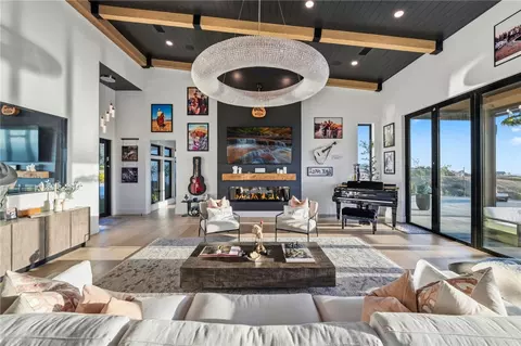 Living - 40371 Scanlon Rd, Temecula, CA 92592 photo 6 of 8