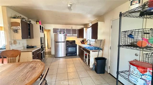 21034 Wisteria, Apple Valley, CA 92308
