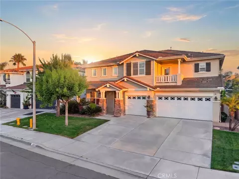 Exterior - 33743 Blue Water Way, Temecula, CA 92592 photo 11 of 12