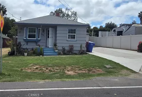 200 Plymouth Dr, Vista, CA 92083